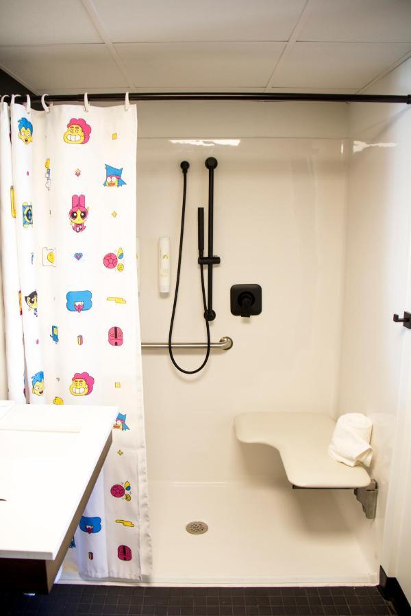 Cartoon Network Hotel Smoketown  外观 照片